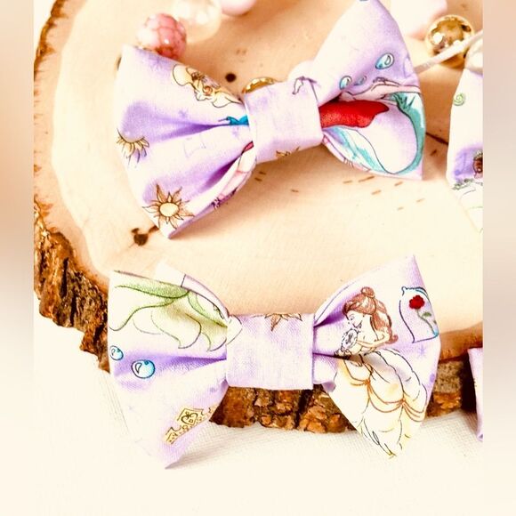 NWOT Princess Girl’s Fabric Hairbow in Purple - Picture 2 of 3